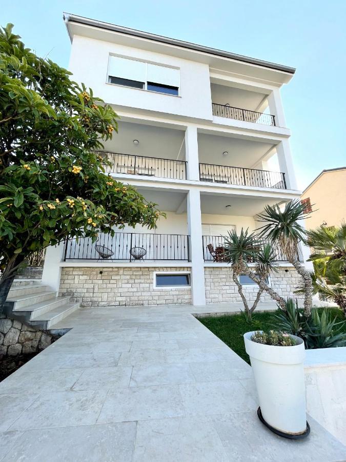 Apartments Maja 德拉马利 外观 照片