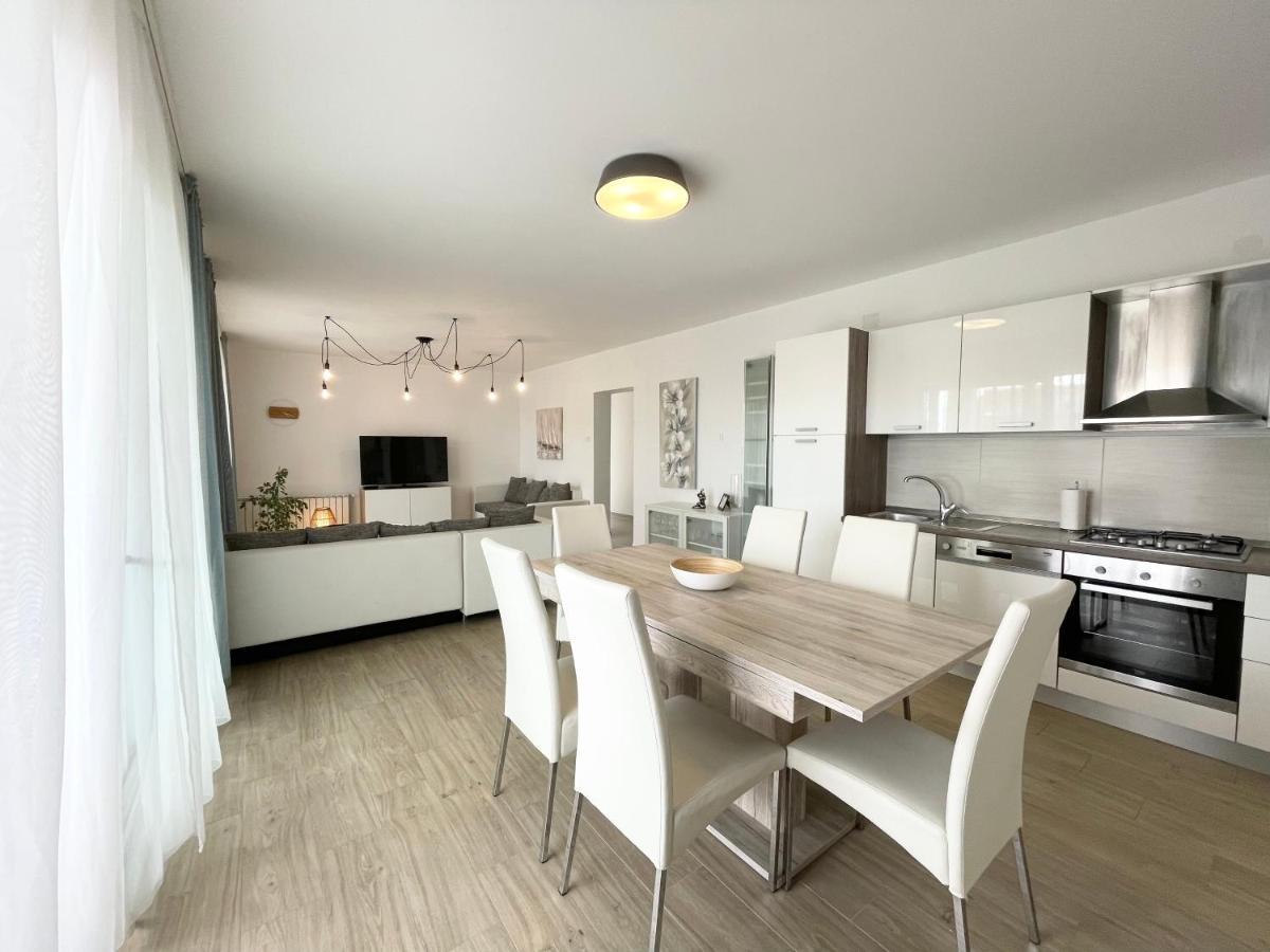 Apartments Maja 德拉马利 外观 照片